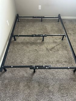 Adjustable platform bed frame