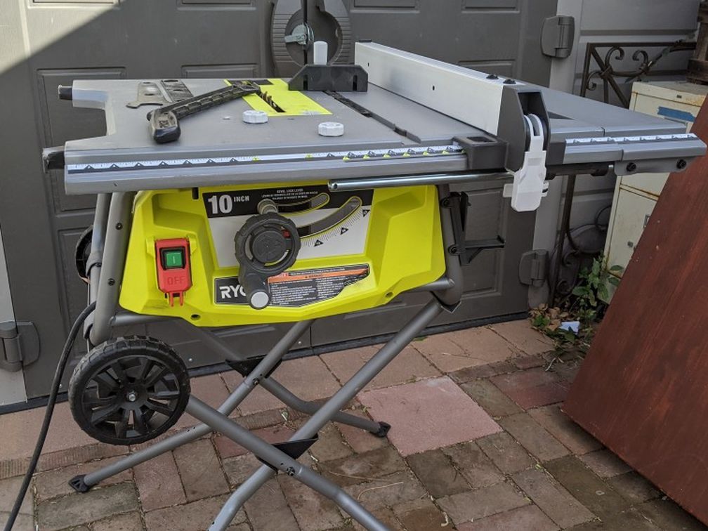 Ryobi 10-in Rolling Expandable Top Table Saw