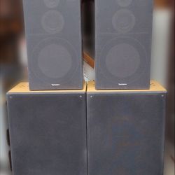 4X CLASSIC SPEAKERS Peavey PR 1500 300 Watt RMS & Technics SB-700A 3 Driver Loud Speakers 