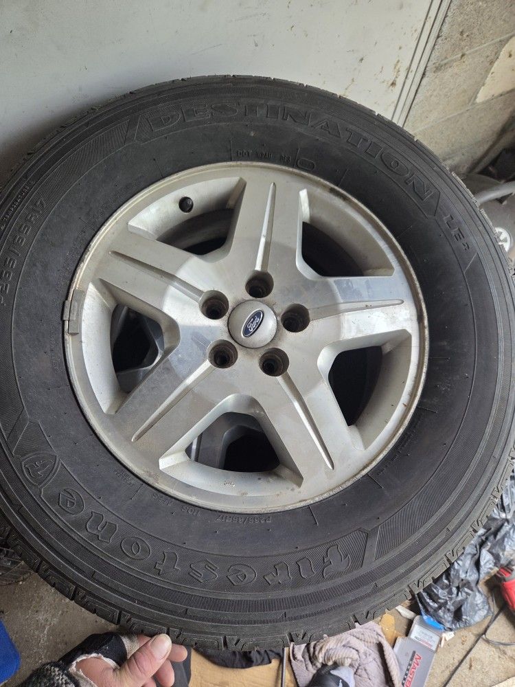 Set Of OE Wheels For A 02 Ford Explorer