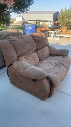 Free Love Seat