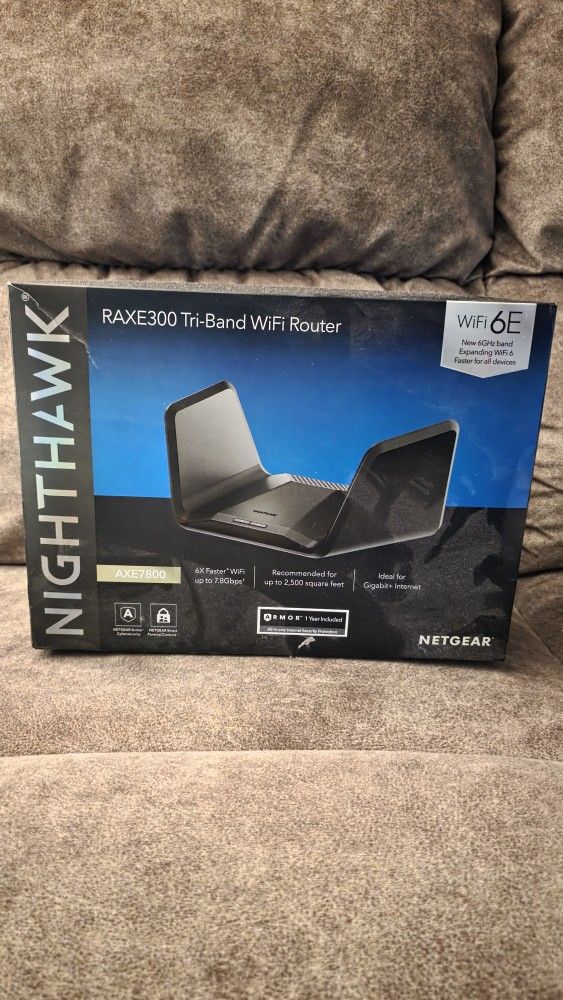 NETGEAR NIGHTHAWK RAXE300 Router