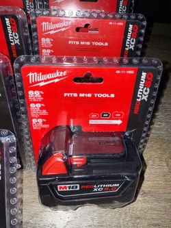 Milwaukee M18 18-Volt 5.0 Ah Lithium-Ion XC Extended Capacity Battery Pack
