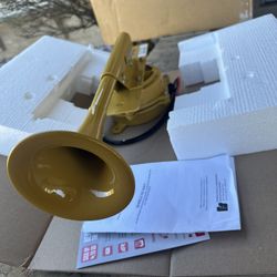 Resonating Horn Built For Caterpillar By Federal Signal Corporation