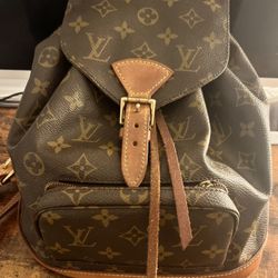 Louis Vuitton, Fendi, Prada 