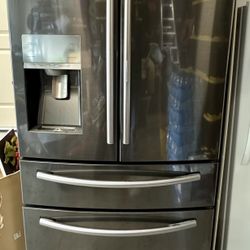 Samsung Black Stainless Refrigerator Freezer (repair)