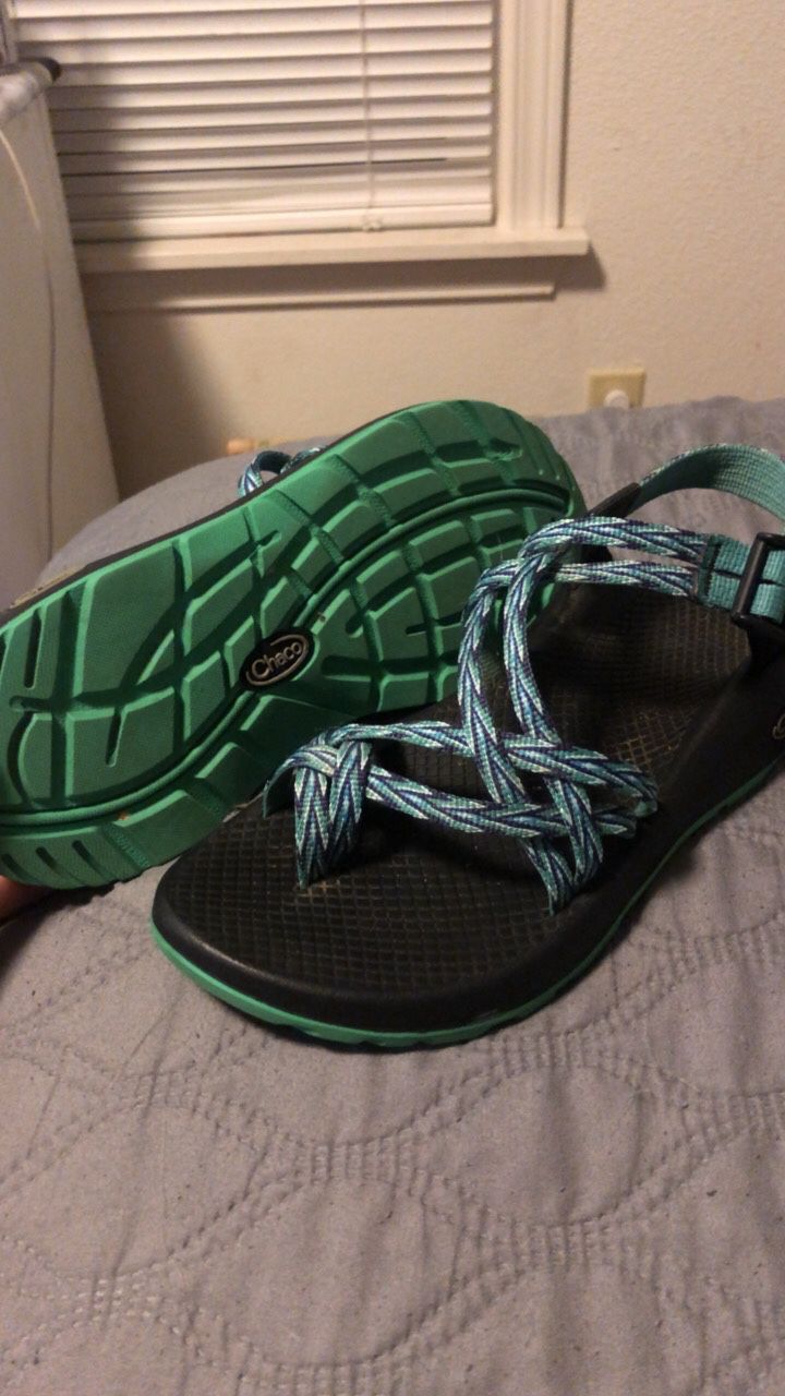 Chacos size 7