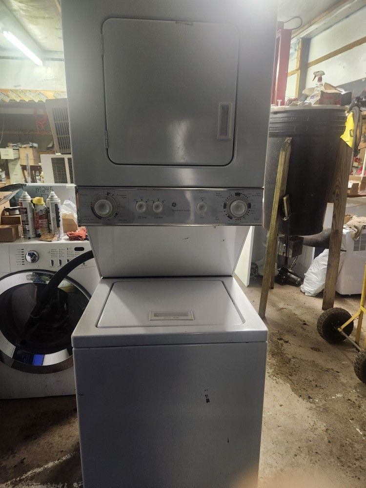 GE Spacemaker Laundry Stackable Electric Washer And Dryer
