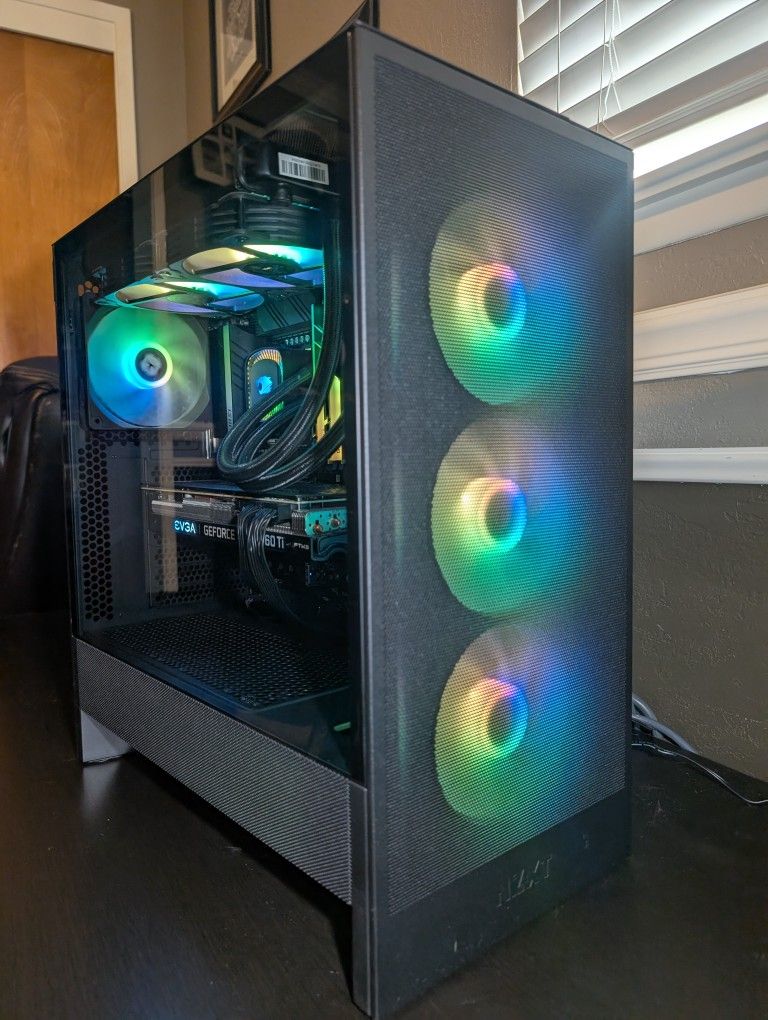 Gaming PC Intel i5-12600K and RTX 3060ti