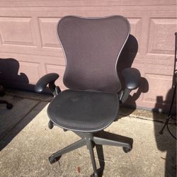 Herman Miller Mirra Chair