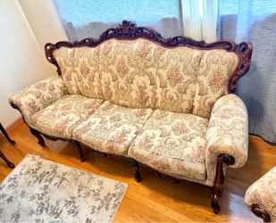 Classical Matching Vintage 3-Piece Living Room Set