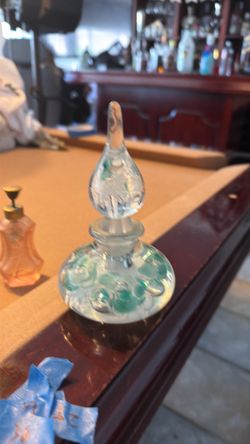 Perfume bottle