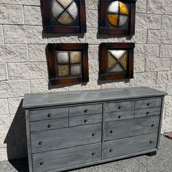 27” X 27” metallic wall frame deco