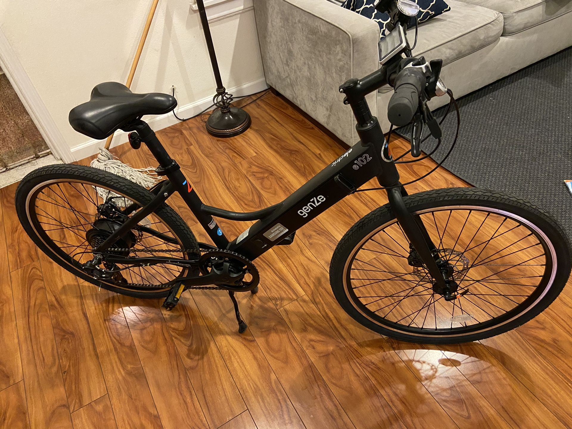 GenZe bike electric e102 class 2 for Sale in Oakland, CA OfferUp
