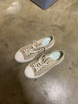 PF Flyers Size 9.5