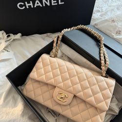 Pink Chanel medium Classic Flap