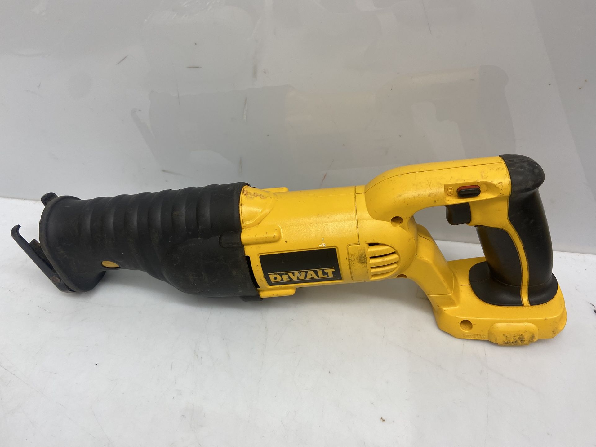DeWalt DC385 Variable Speed Reciprocating Saw