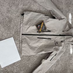 White Arcteryx Jacket Medium