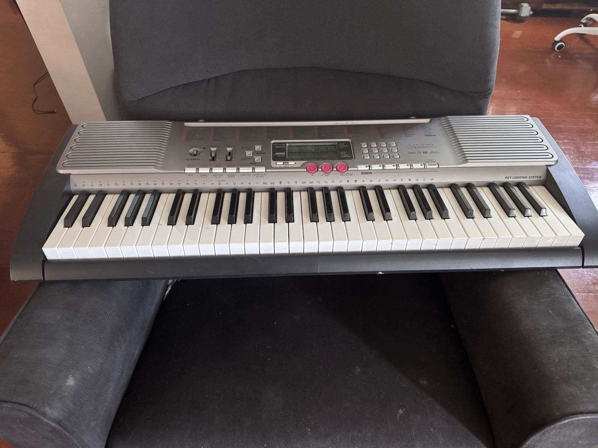 Casio LK-230