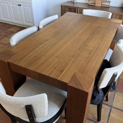 Dining Table & 6 Chairs 