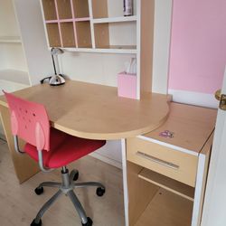 Kid Desk With Hutch