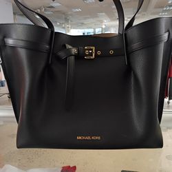 Michael Kors ( BRAND NEW) 