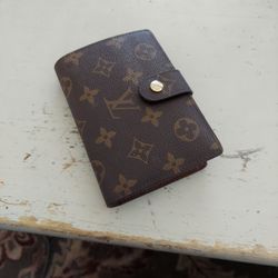 Louis Vuitton Kisslock Monogram Wallet