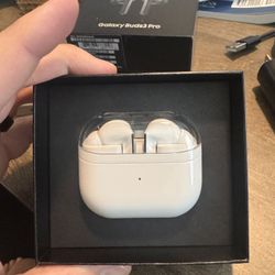 ***Galaxy buds 3 pro white** Bluetooth headphones 