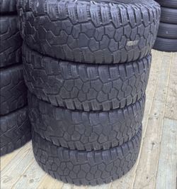 275 70 18 Cooper Discover Set of 4 Used Super Clean Set