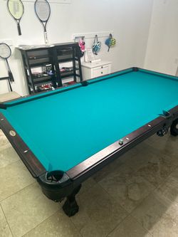 Pool table