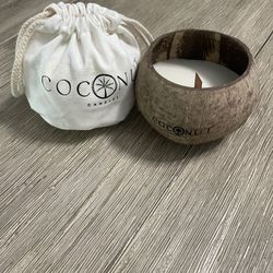 Scented Coconut Shell Candle