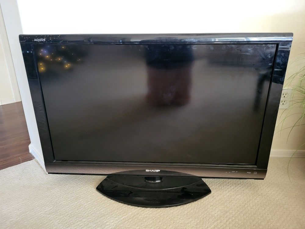 42" Sharp TV