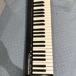 M-Audio key station 49ES