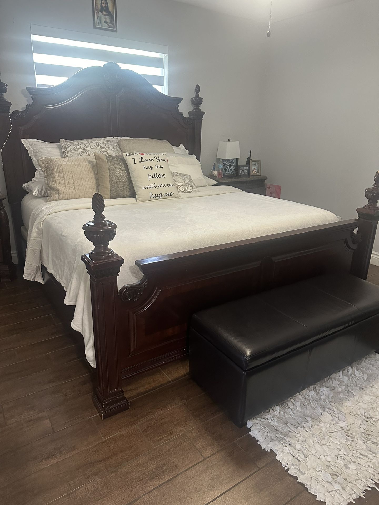 Complete King Bedroom Set from Rooms to Go AND 1 year old KING Serta IComfort Mattress from City Furniture