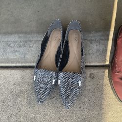 Women’s Size 11 Shoes Like New 