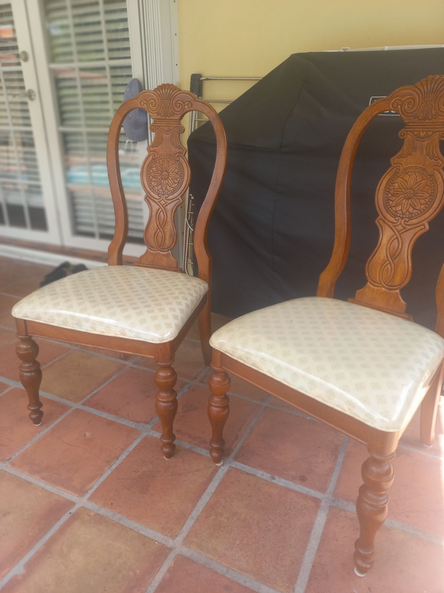 Sillas de madera