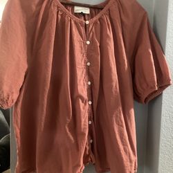Women’s Clothes 