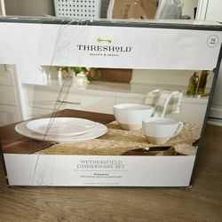 16pc Stoneware Wethersfield Artisan Dinnerware Set White - Threshold