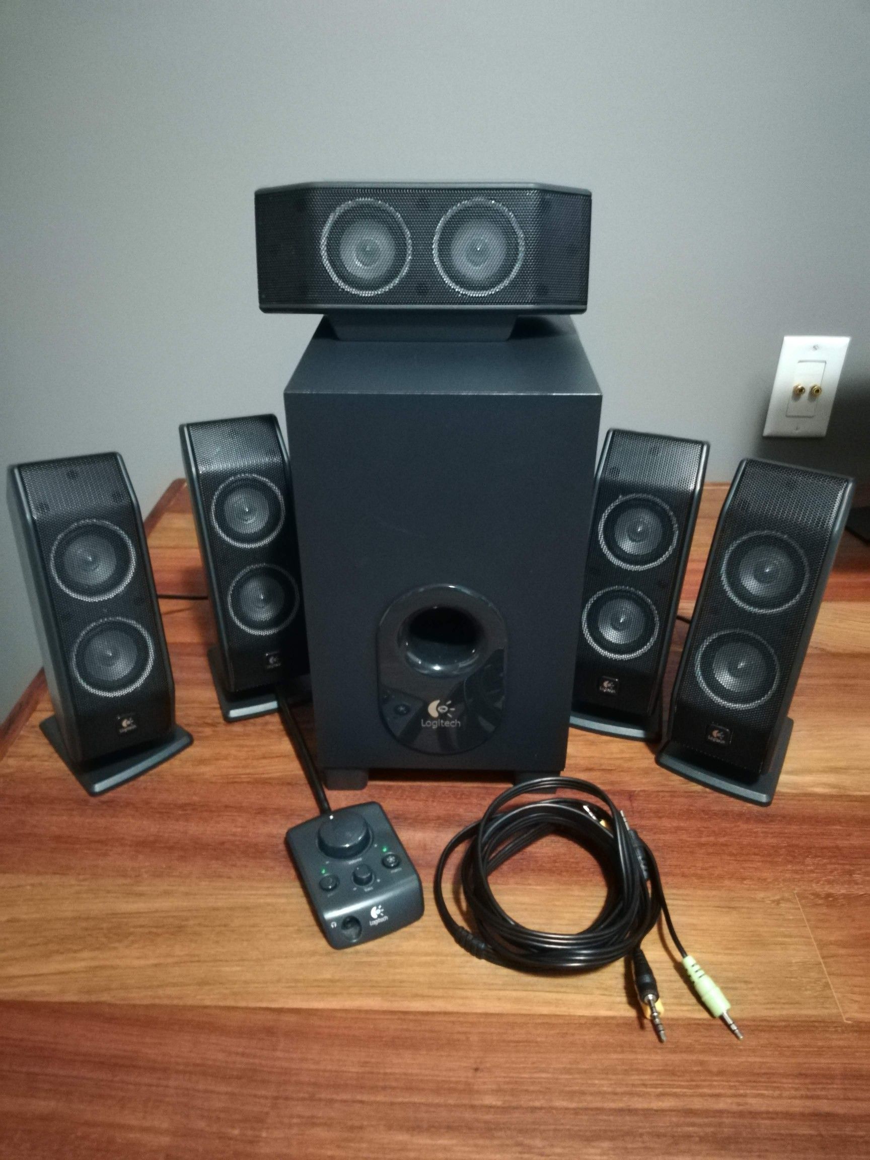 Logitech X-540 5.1 Surround Sound Speaker System with Subwoofer