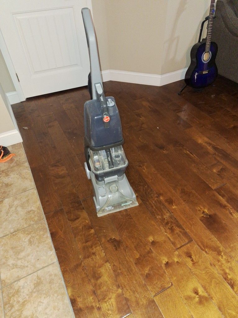 Hoover Carpet Shampooer