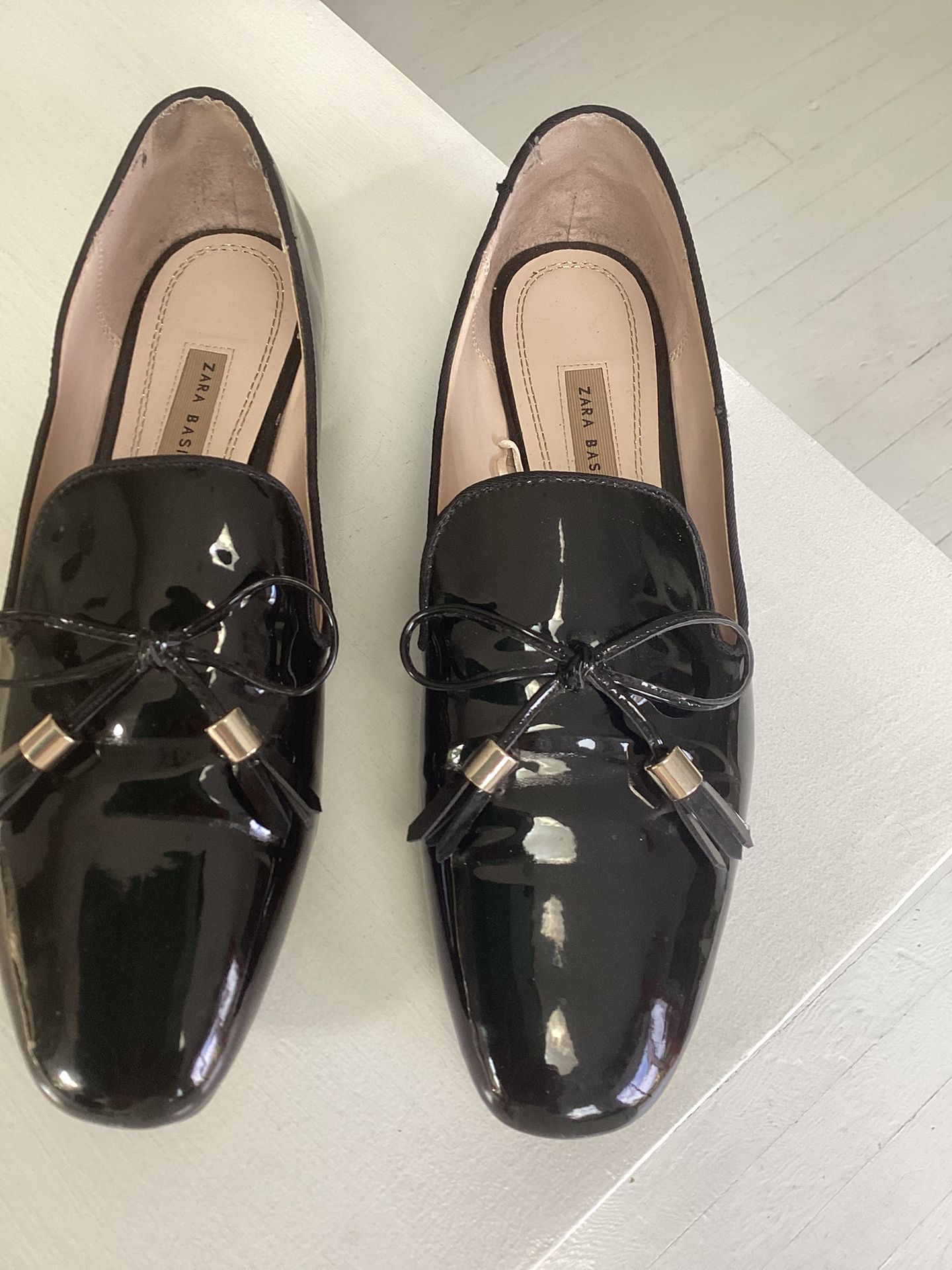 Zara Flats