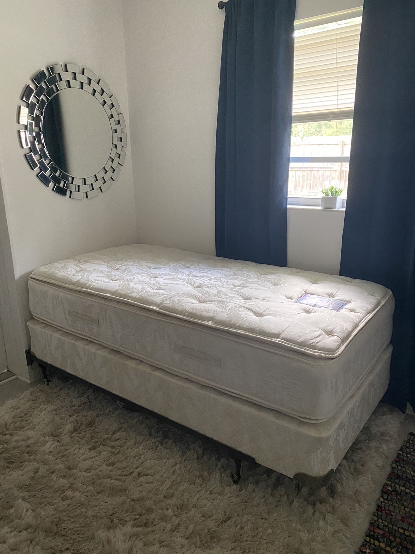 Sealy Posturepedic Twin Mattress And Box Spring Set With Bed Frame