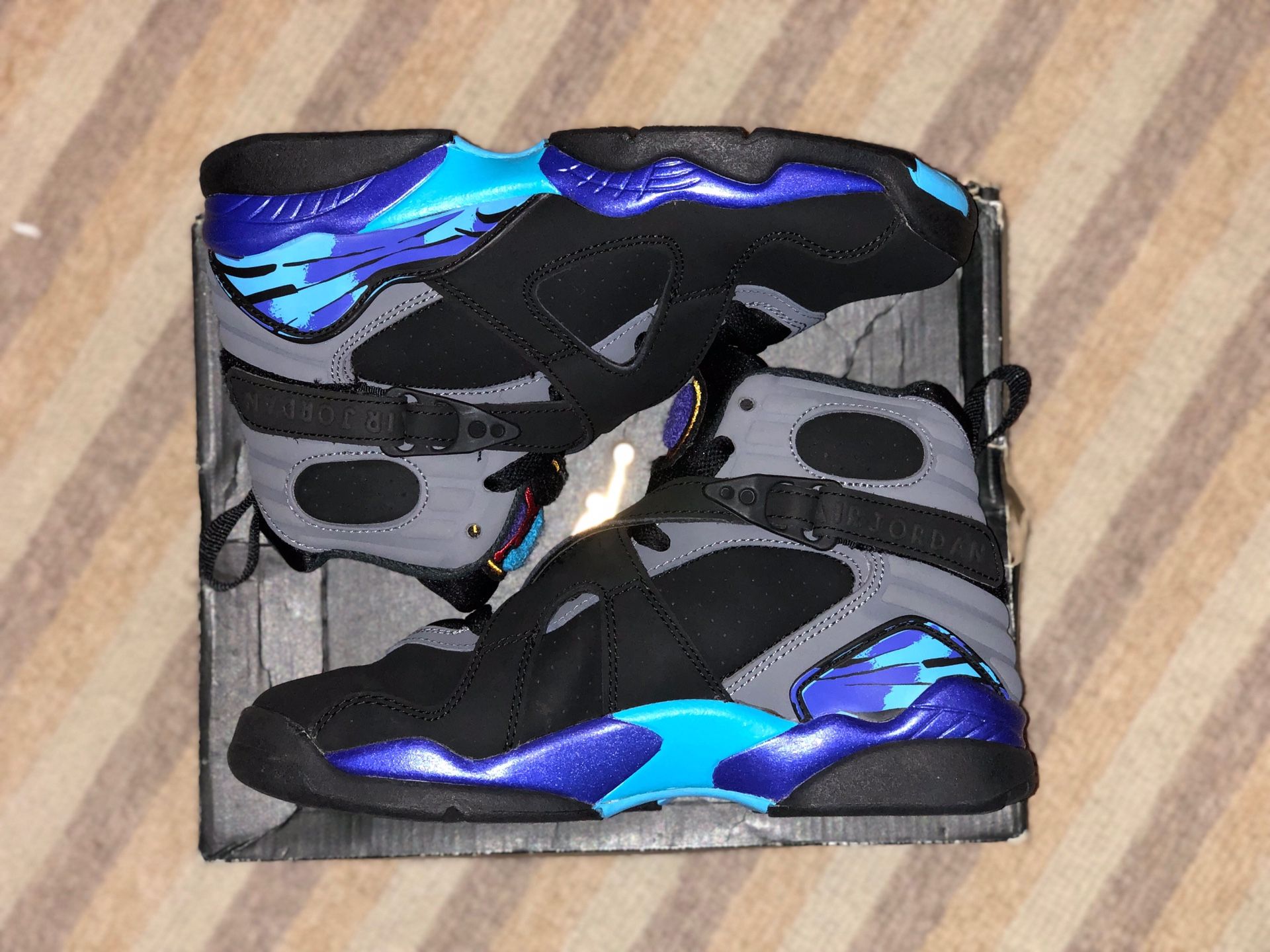 Aqua 8 size 4