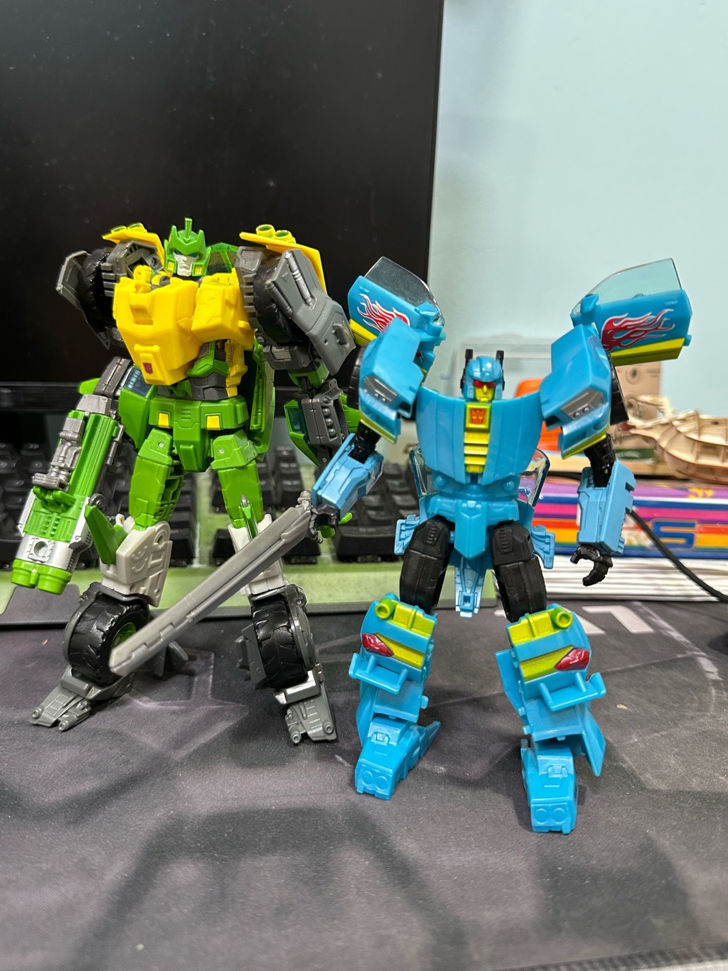 Transformers Thrilling 30 Springer & Nightbeat