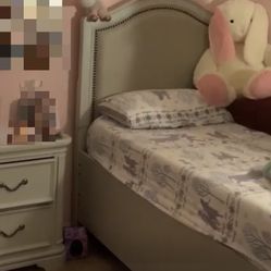 Girls Twin Bedroom Set