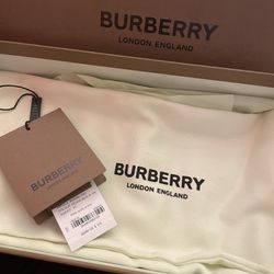 BURBERRY WALLET for Sale in Tulare, CA - OfferUp
