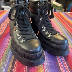 Free Boots. They Don’t Say The Size On Them, But I’m Pretty Sure They’re A Woman’s 10. They Got A Couple Scrubs, But I Thought There Was Decent Enough