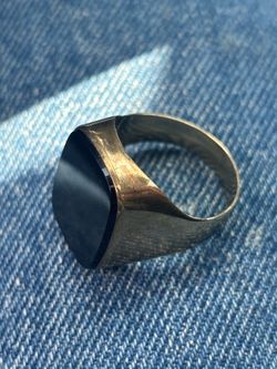 Men’s Signet Ring Size 333 -Gold 8 Carat -Onyx