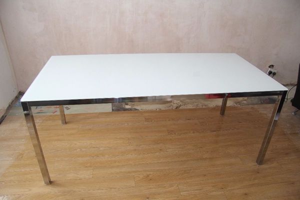 Extra Long Ikea Torsby Frosted White Glass Table Seats 8 For Sale