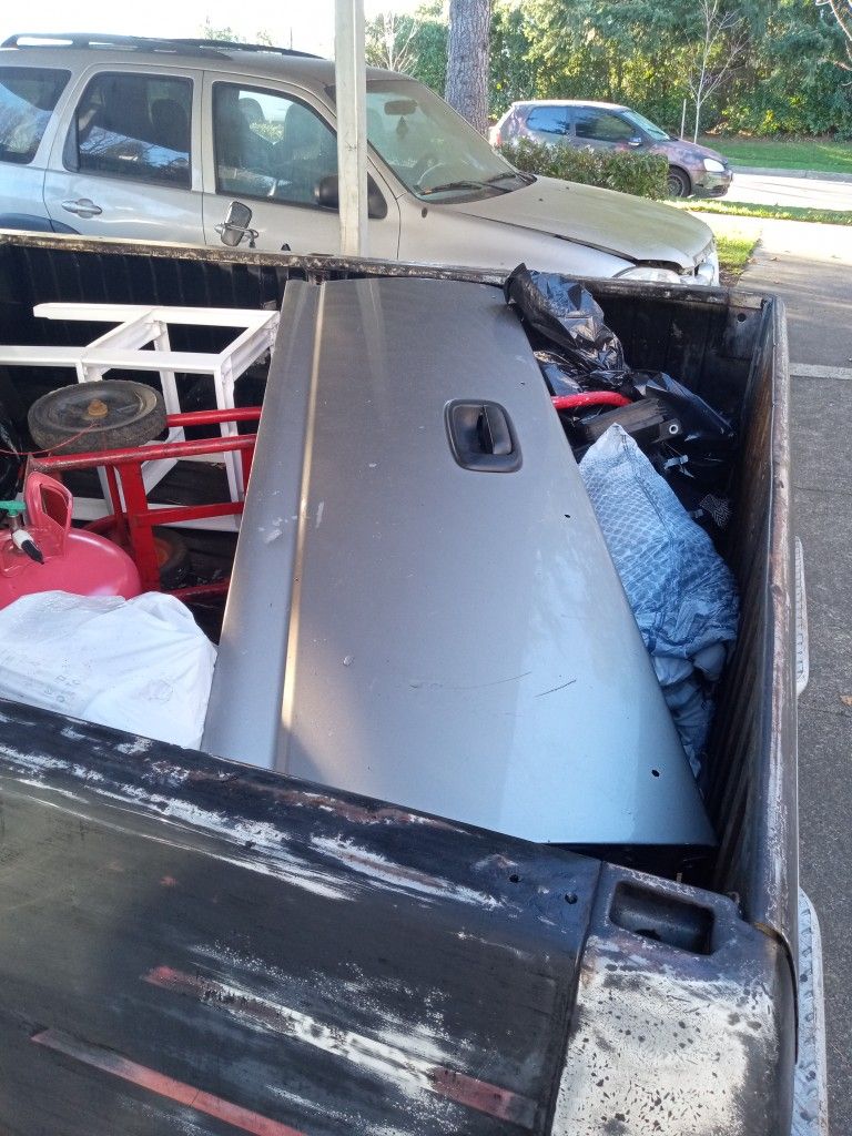 Silver Tail Gate